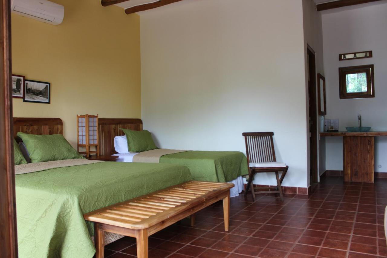 Hotel Punta Franca Jobal Ngoại thất bức ảnh
