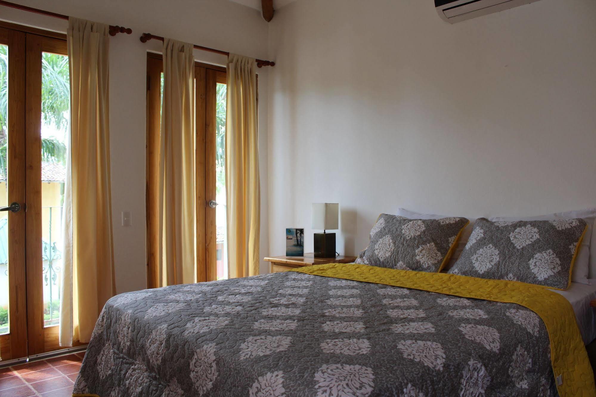 Hotel Punta Franca Jobal Ngoại thất bức ảnh