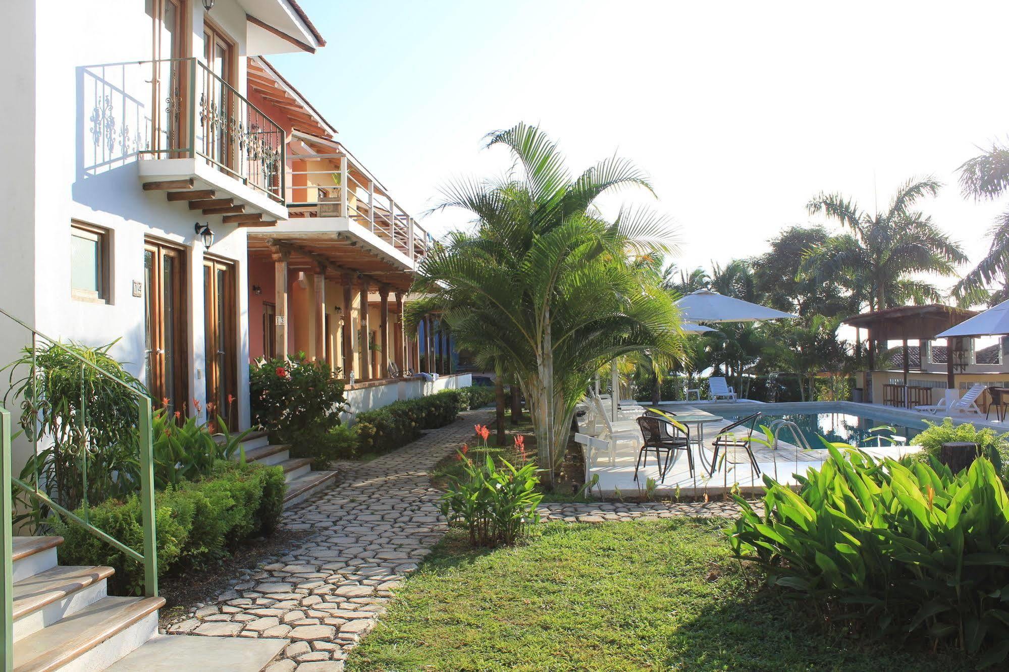 Hotel Punta Franca Jobal Ngoại thất bức ảnh